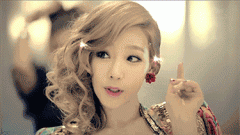 网红直播割双眼皮,美出一片天 网红直播割双眼皮,美出一片天